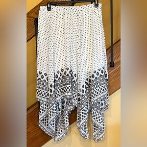 Express Skirt Mixed Print Handkerchief Hem Lined Black  & White SZ. XL